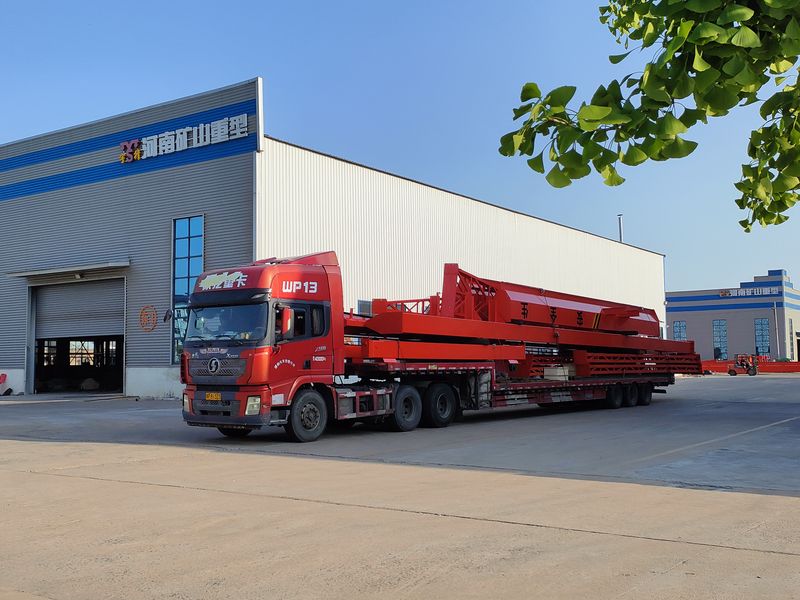 電動(dòng)葫蘆門式起重機(jī) 2臺 MHxh10t—25m 外懸5/5m MHxh5t—23m 外懸4.5/4.5m 制作完成，發(fā)往青海交付客戶使用