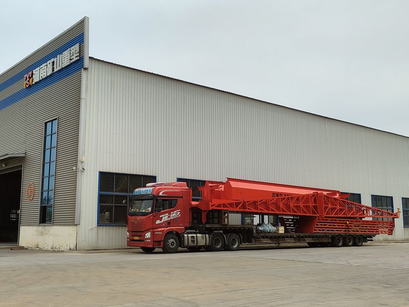 電動(dòng)葫蘆門式起重機(jī) 2臺 MHxh10t—27m 制作完成，發(fā)往甘肅蘭州交付客戶使用