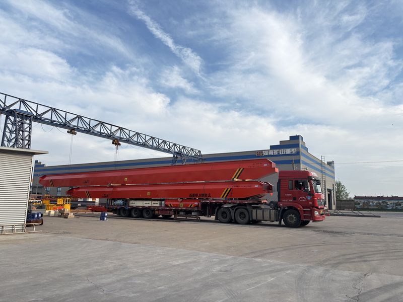 電動單梁起重機 LD10t-27.5m   LD10t-19.5m 制作完成 裝車發(fā)出